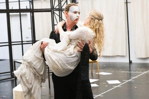 Kein Feuer und weniger Lärm: "Das Phantom der Oper" für Menschen mit Autismus