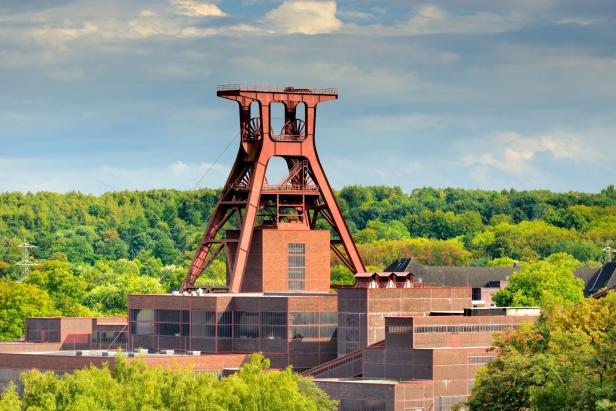 Zeche Zollverein, UNESCO Welterbe, Doppelbock Förderturm, Route der Industriekultur.