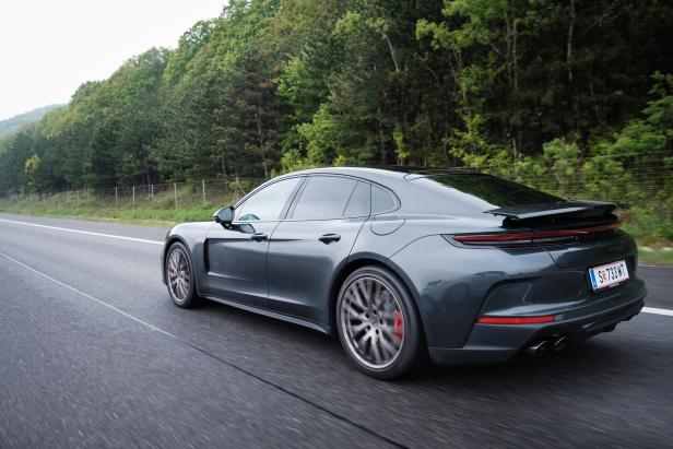 Porsche-Chef Helmut Eggert: "Der 911er wird zuletzt elektrisch"