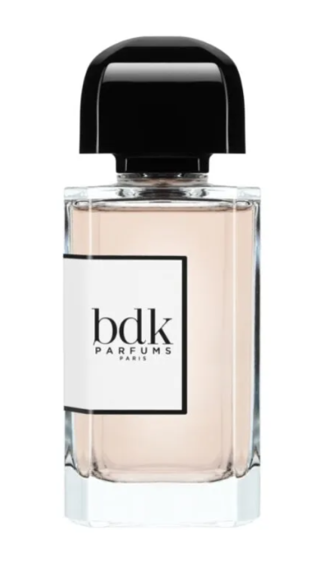 Eine Flasche BDK Parfums Paris mit einem schwarzen Verschluss.
