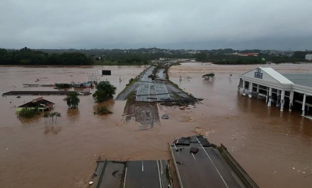 Schwere Überflutungen in Brasilien: Zahl der Toten steigt weiter