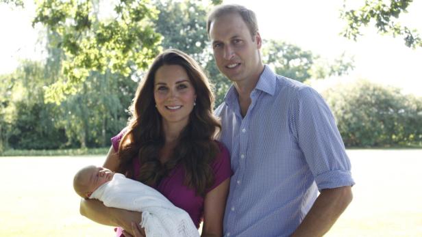 Kate und William mit Baby George und Hund