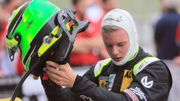 GERMANY MOTOR RACING MICK SCHUMACHER Schumacher-Tochter macht sich erneut gut im Sattel
