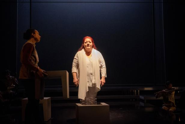 Frei im Gefängnis: Feminismus-Oper "Woman at Point Zero"