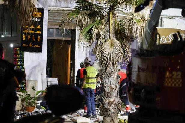 4 dead and 27 injured in a collapse in Playa de Palma