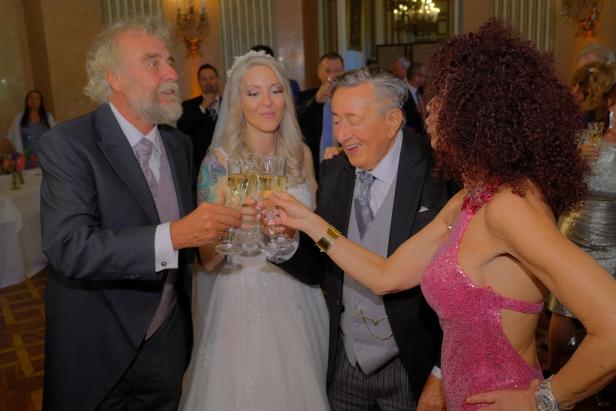 Riesen-Medienrummel bei Hochzeit von Richard Lugner: Er hat Ja gesagt