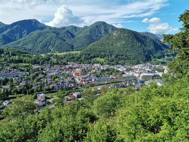 Steiler Aufstieg zu steilerem Genuss und prachtvoller Aussicht