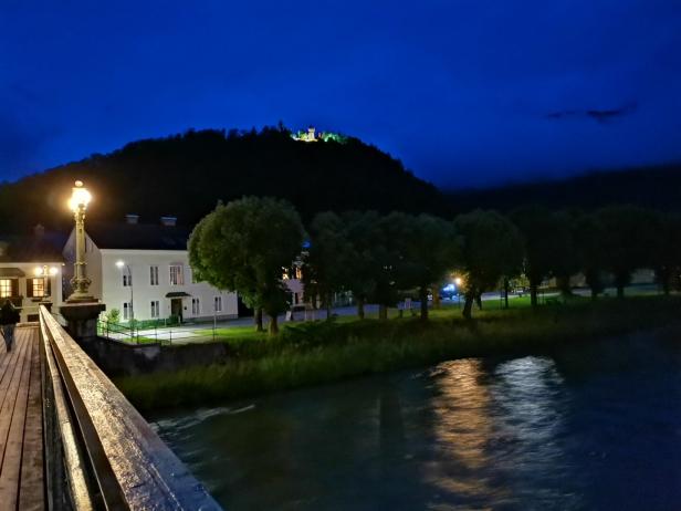 Steiler Aufstieg zu steilerem Genuss und prachtvoller Aussicht