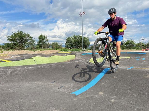 Weltmeister als Testpilot: Bikeszene wirft ein Auge auf Wr. Neustadt