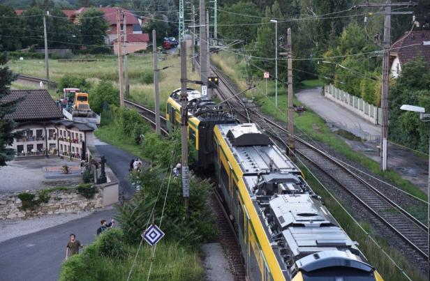 Zugwaggon in Ebenfurth entgleist: Linie ist wieder befahrbar