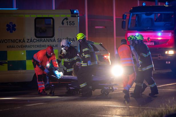 Züge frontal ineinander gekracht: Vier Tote und über 20 Verletzte in Tschechien