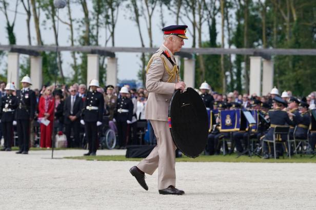 Biden bei D-Day-Feier: "Demokratie gefährdeter als je zuvor seit Zweitem Weltkrieg"