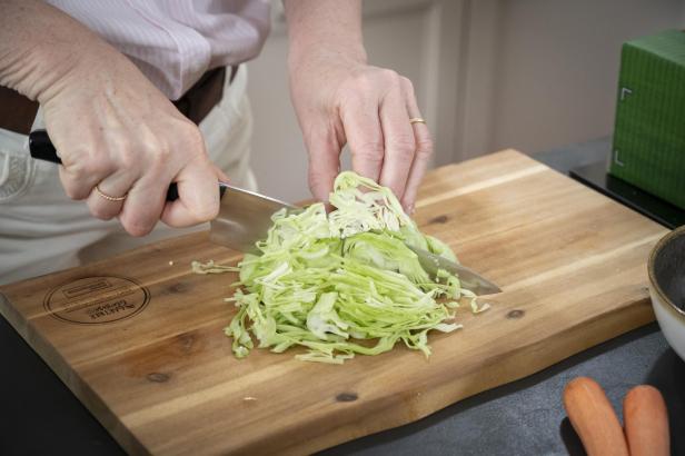 Gartenfrisch aus dem Kochsalon: Asiatischer Coleslaw