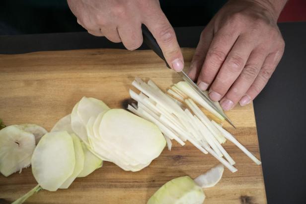 Gartenfrisch aus dem Kochsalon: Asiatischer Coleslaw