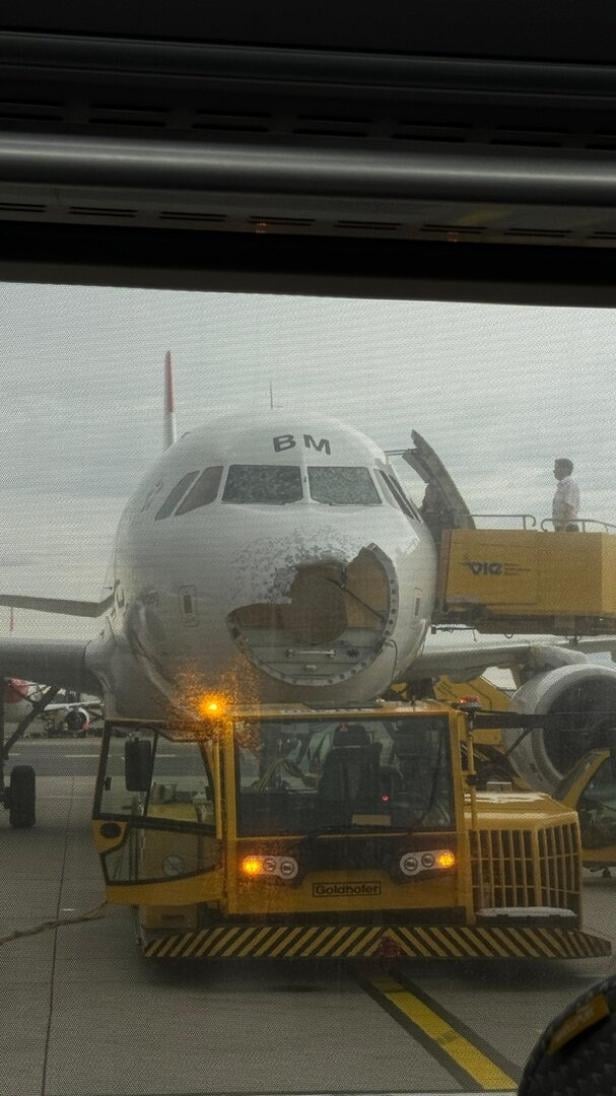 Tränen und Schock: Wie Passagiere den Horrorflug im Hagel erlebten