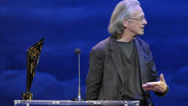 Nestroy 2011: Handke sprachlos, Turrini empört