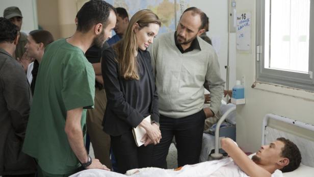 Brad Pitt schenkt seinen Kindern Panzer