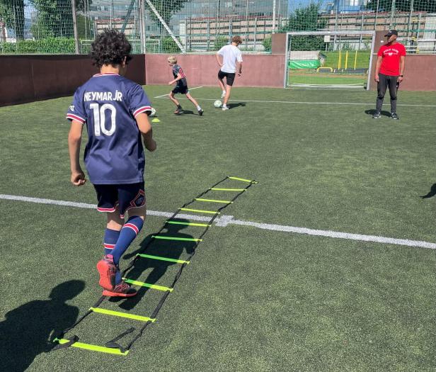 „Allez le Foot“ im Lycée français