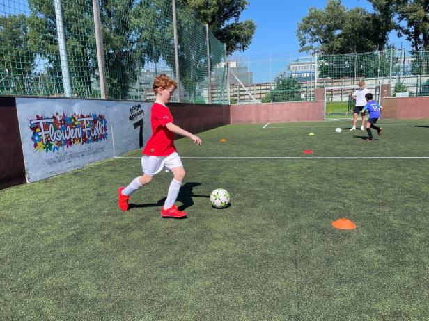 „Allez le Foot“ im Lycée français