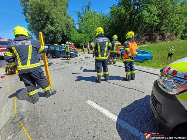 OÖ: Karambolage mit vier Fahrzeugen forderte drei Verletzte