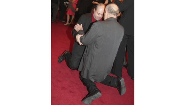 Nestroy: Theater- und Filmpromis sehen schwarz