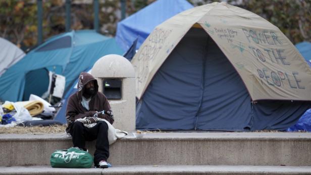 "Occupy": Polizei besprühte 84-Jährige mit Pfefferspray