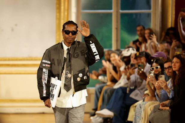 A$AP Rocky auf dem Laufsteg bei einer Modenschau.