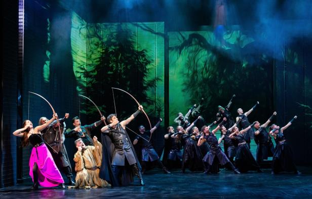 Musical "Robin Hood" als Gastspiel in Linz: Hiebe, Diebe und Liebe