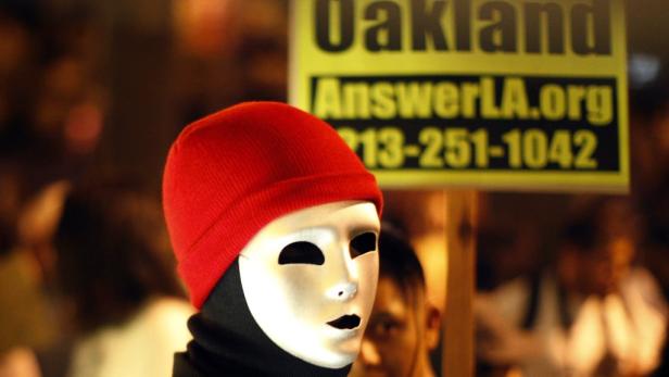 "Occupy": Polizei besprühte 84-Jährige mit Pfefferspray