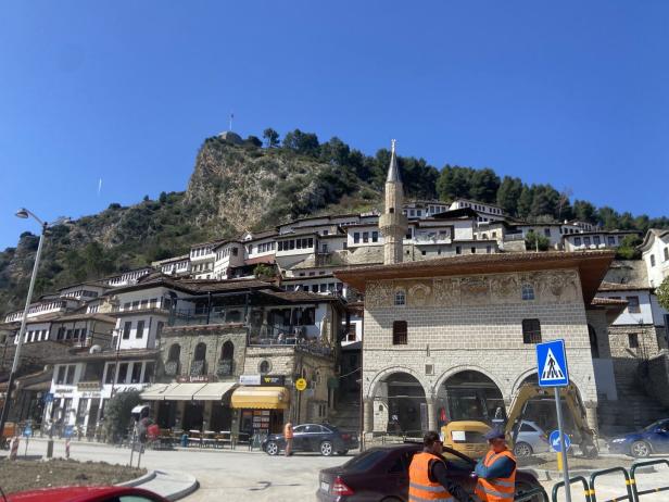 Die weiße Stadt Berat in Albanien 