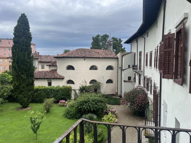 Blick auf den Garten des Palazzo Lantieri in Görz.