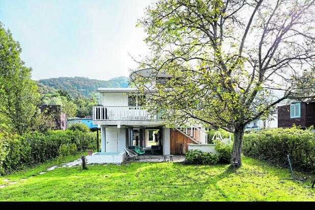 Donau-Badehütte: Wie ein einfaches Stelzenhaus zur Villa umgebaut wurde