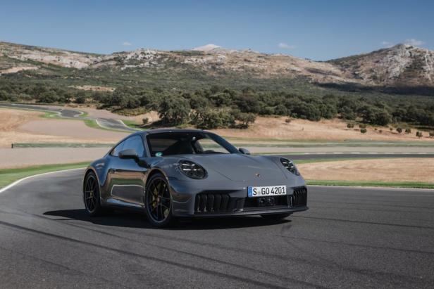 Porsche 911 GTS Hybrid: Neue Ära mit 541 PS und Revolution im Motor