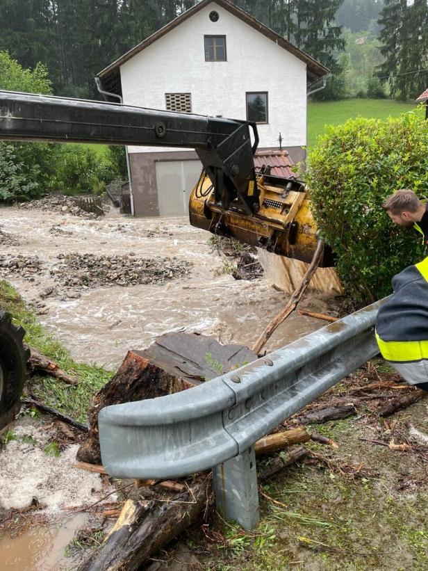 Nach heftigen Unwetter in NÖ: Feuerwehr rückte zu 360 Einsätzen aus