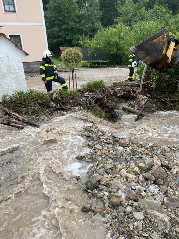 Nach heftigen Unwetter in NÖ: Feuerwehr rückte zu 360 Einsätzen aus