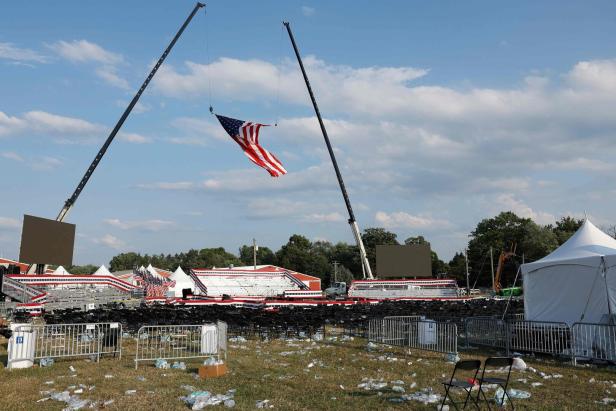 Der Moment, als auf Trump geschossen wurde: Bilder und Videos vom Attentat