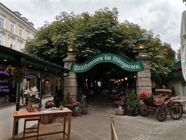 Der Klosterhof: Eine kulinarisch-kühle Oase mitten in Linz