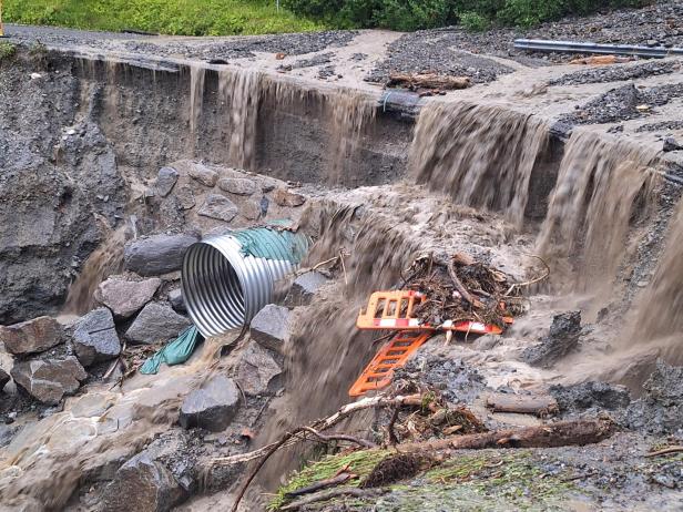 Unwetter im Süden des Landes zogen eine Spur der Verwüstung