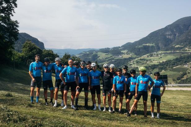 Selbstgewählte Urlaubsqual über die höchsten Pässe der Alpen