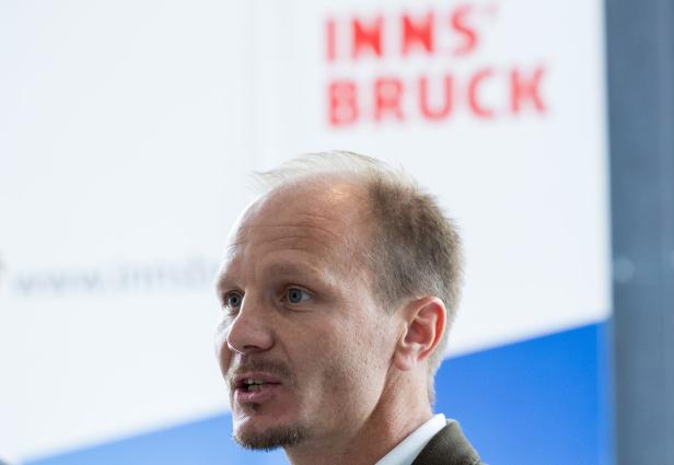 POLITIK: PK STADT INNSBRUCK ZUR PRÄSENTATION DES KOALITIONSPAKTES: ANZENGRUBER POLITIK: PK STADT INNSBRUCK ZUR PRÄSENTATION DES KOALITIONSPAKTES: ANZENGRUBER