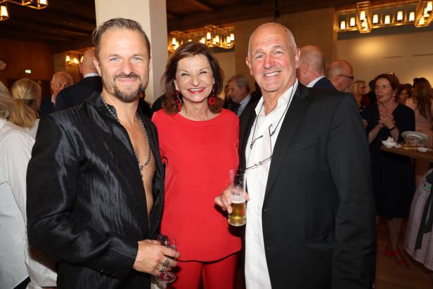 Minister Alexander Schallenberg findet die Salzburger Festspiele "gut für die Seele"