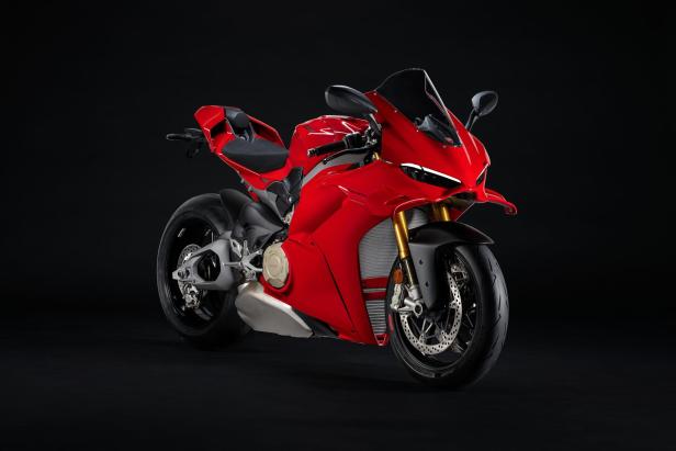 my25panigalev4s01uc662192mid.jpg