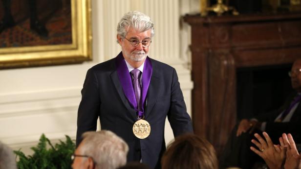 George Lucas mit der National Medal of Arts.
