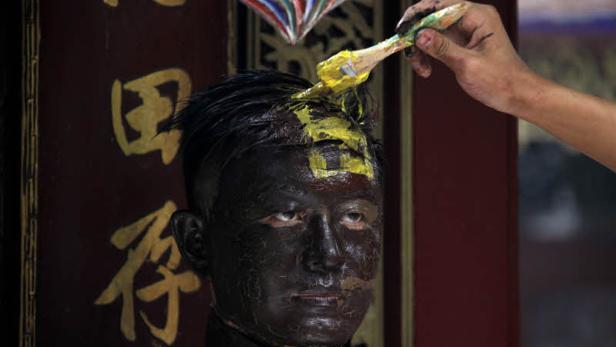 Liu Bolin: Finden Sie den unsichtbaren Mann?