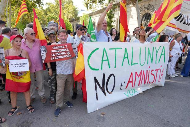 SPAIN-CATALONIA-POLITICS-PARLIAMENT