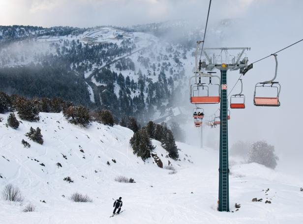 Skilift im Trodoos Gebirge auf Zypern