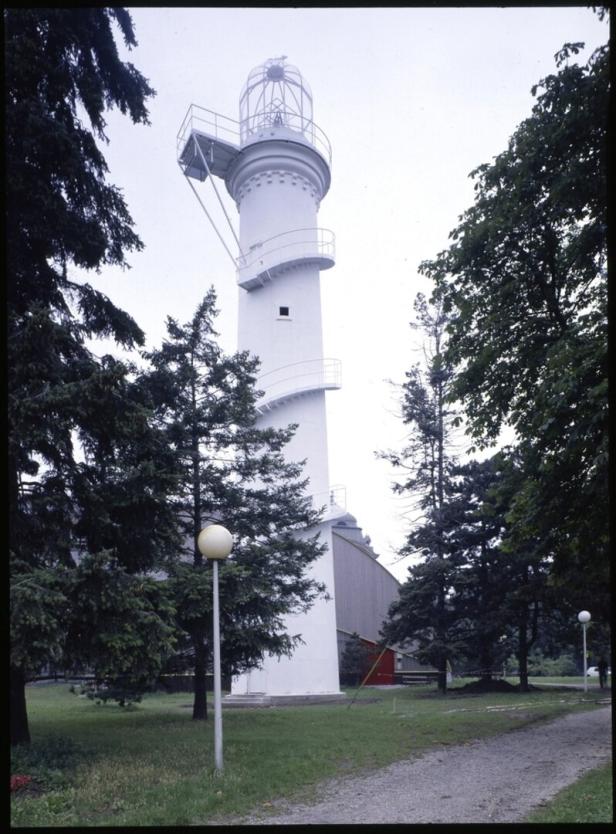 Das Wahrzeichen der Wiener See: Wie der Leuchtturm auf die Donauinsel kam