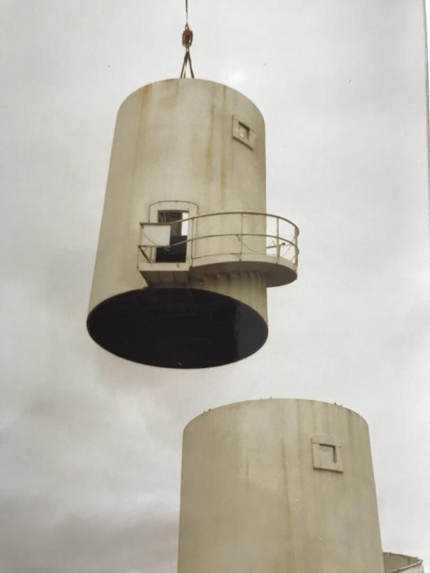 Das Wahrzeichen der Wiener See: Wie der Leuchtturm auf die Donauinsel kam