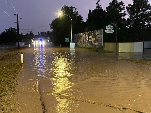 Unwetterchaos in NÖ: Hollabrunn "unter Wasser", über 100 Einsätze