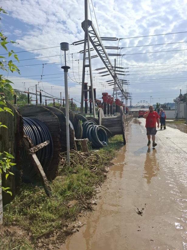 "Wasser stand bis zum Nabel": Hollabrunn nach Unwetterchaos Katastrophengebiet